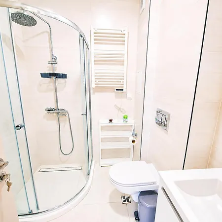 Emilia Romana Private Apartmán *